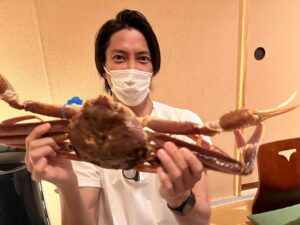 Tomohisa Yamashita Instagram - 今日誕生日を迎えました^ ^
ファミリーにお祝いして頂きました！
久々に祖父も一緒に。
いつも支えてくれている家族に、そして皆さんに心から感謝です！
これからも精進していきますので応援よろしくお願い致します！

It’s my birthday today!
I had dinner with my family last night.
I got to see my grandpa for the first time in a while.

I am deeply grateful to my family and everyone who has always supported me!
I'll continue to work hard and achieve my goals!

#誕生日