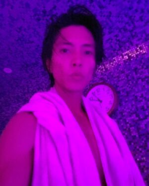 Tomohisa Yamashita Instagram - 夜の散歩と水泳で体を動かしてきました。やっぱり運動すると気持ちもスッキリ晴れますね！
そして、撮影も順調に進んでいて、今はみんなに見てもらいたい気持ちで一杯です。
I have been walking and swimming at night.  After all, exercising is key to being your best self!
Shooting is going well, and I can’t well for you all to see this.