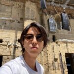 Tomohisa Yamashita Instagram - 神の雫。10ヶ月に渡る長期の撮影でした。 当初コロナの影響でスケジュールが大幅に変更になり、もしかしたら神の雫への参加が難しいかもしれない。という状況にもぶつかりました。ですが、色々な方のサポート、そして沢山の奇跡が重なり、撮了を、迎えることが出来ました。 本当に感謝です。3カ国を共に旅したスタッフ、キャストとは家族のような支え合える関係を築く事ができました。また一つ人生の最高の瞬間を味わう事ができました。 Drops of God. The initial shooting schedule was changed drastically due to the pandemic and it turned into a long-term 10 month shoot. There was also a chance that the production might not proceed. However, with the support of various people and many miracles, we were able to reach the end of the shoot . I'm so grateful that I was able to build a supportive family-like relationship with the amazing cast and crew and traveling together across three different countries. I will remember this as one of the most enjoyable moments in my life. #家族旅行 #神の雫 #dropsofgod