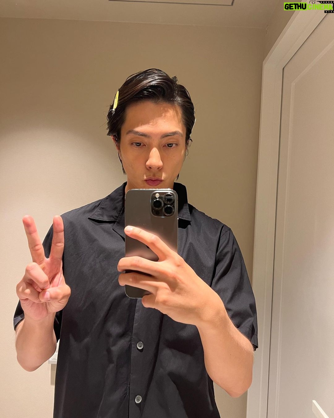 Tomohisa Yamashita Instagram - 先日DIORイベントに参加させて頂きました。楽屋でコーヒー頂いた。ごちそうさまでした。 Had a short coffee break during the Dior event, fun times! @DIORBEAUTY #ルジャルダンディオリビエラ #LEJARDINDIORIVIERA @dior 渋谷宮下公園 Shibuya Miyashita park.