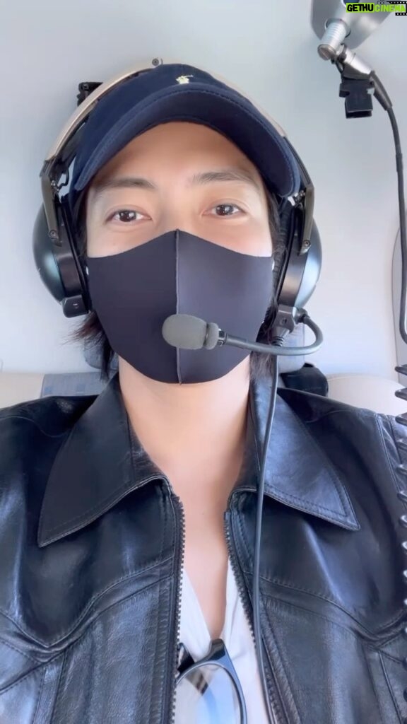 Tomohisa Yamashita Instagram - 久々にヘリに乗りました。空から見る景色。色んなこと思い出しました^ ^ In a helicopter. The view from the sky It reminded me of many things:)