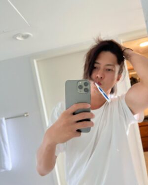 Tomohisa Yamashita Instagram - 最高の日曜日を😋

Have a nice Sunday.
Sending you good vibes.

#日曜日
#goodsunday
