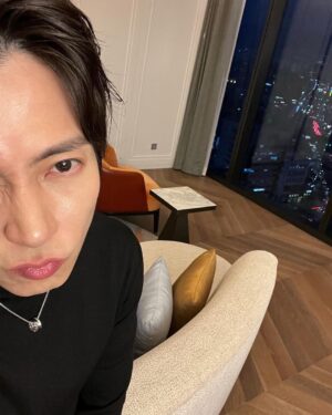 Tomohisa Yamashita Instagram - Such a wonderful night in Korea.

@bulgari 
#BvlgariFamily
#Bzero1 
#Bulgari