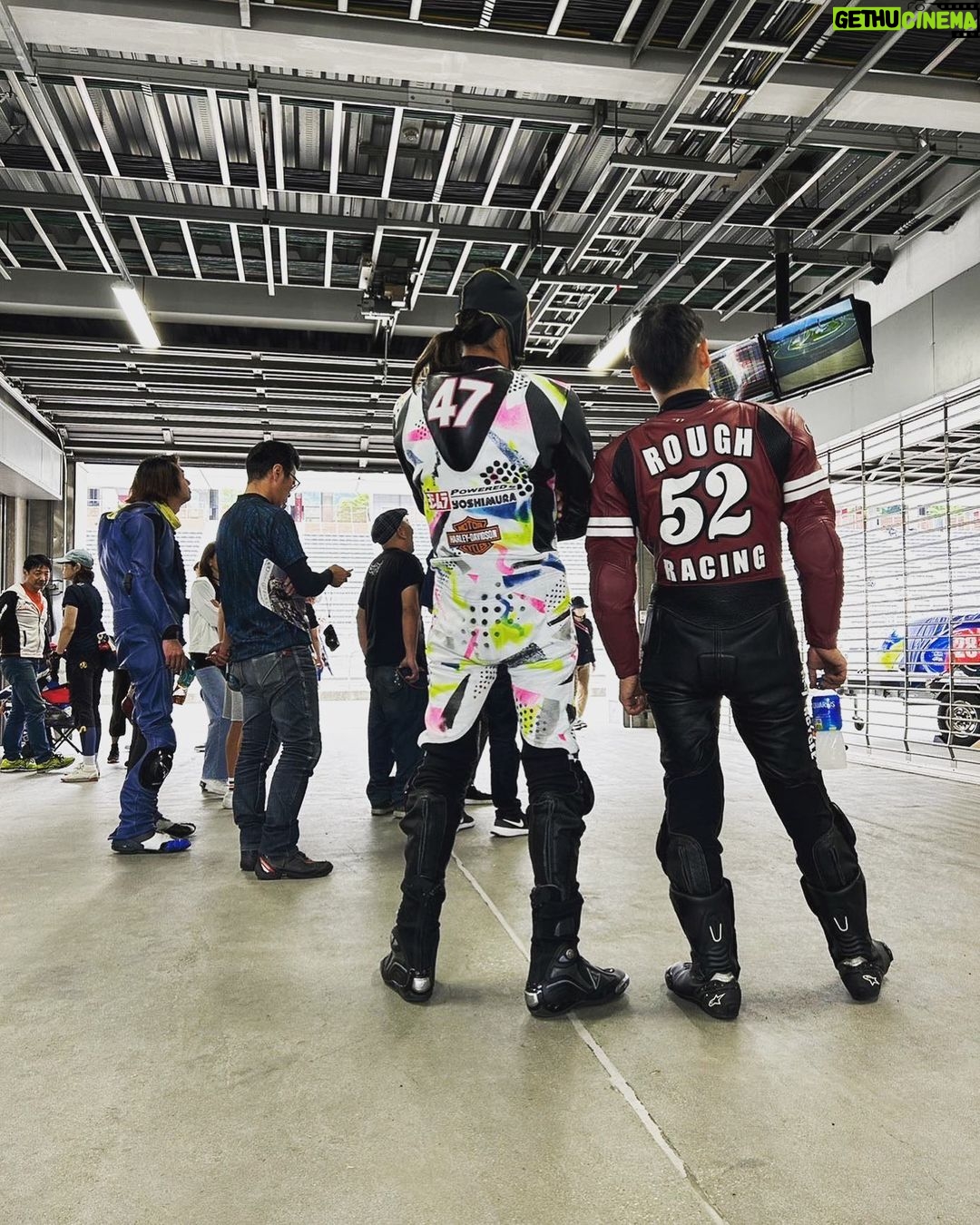 Tomoya Nagase Instagram - #47 #小2男子 #52 #小3男子 #以上 @rough_motorcycle_garage