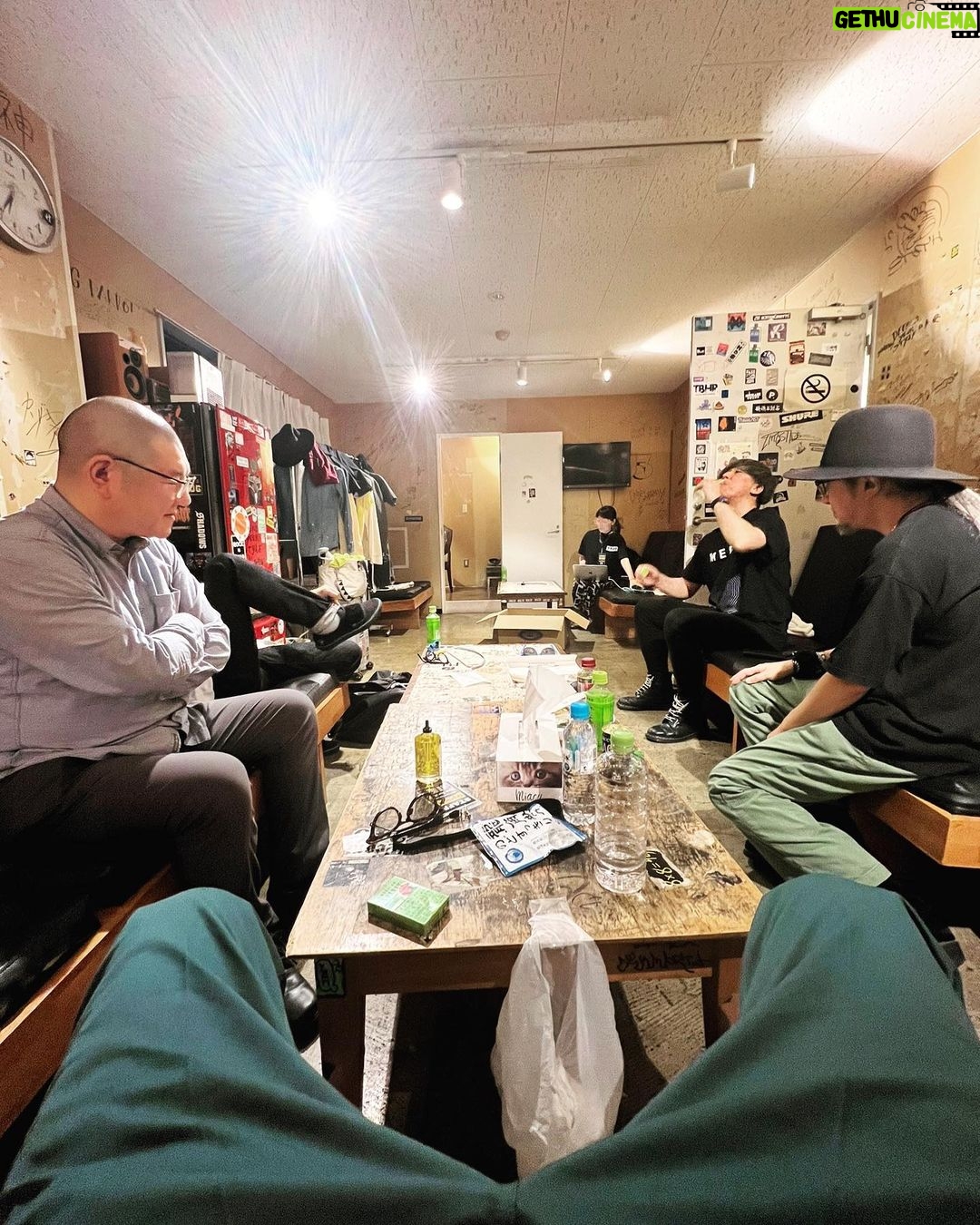 Tomoya Nagase Instagram - 諸々ありがとうございました。 #初ライブ #新人バンド #謎 @kodetalkers_official