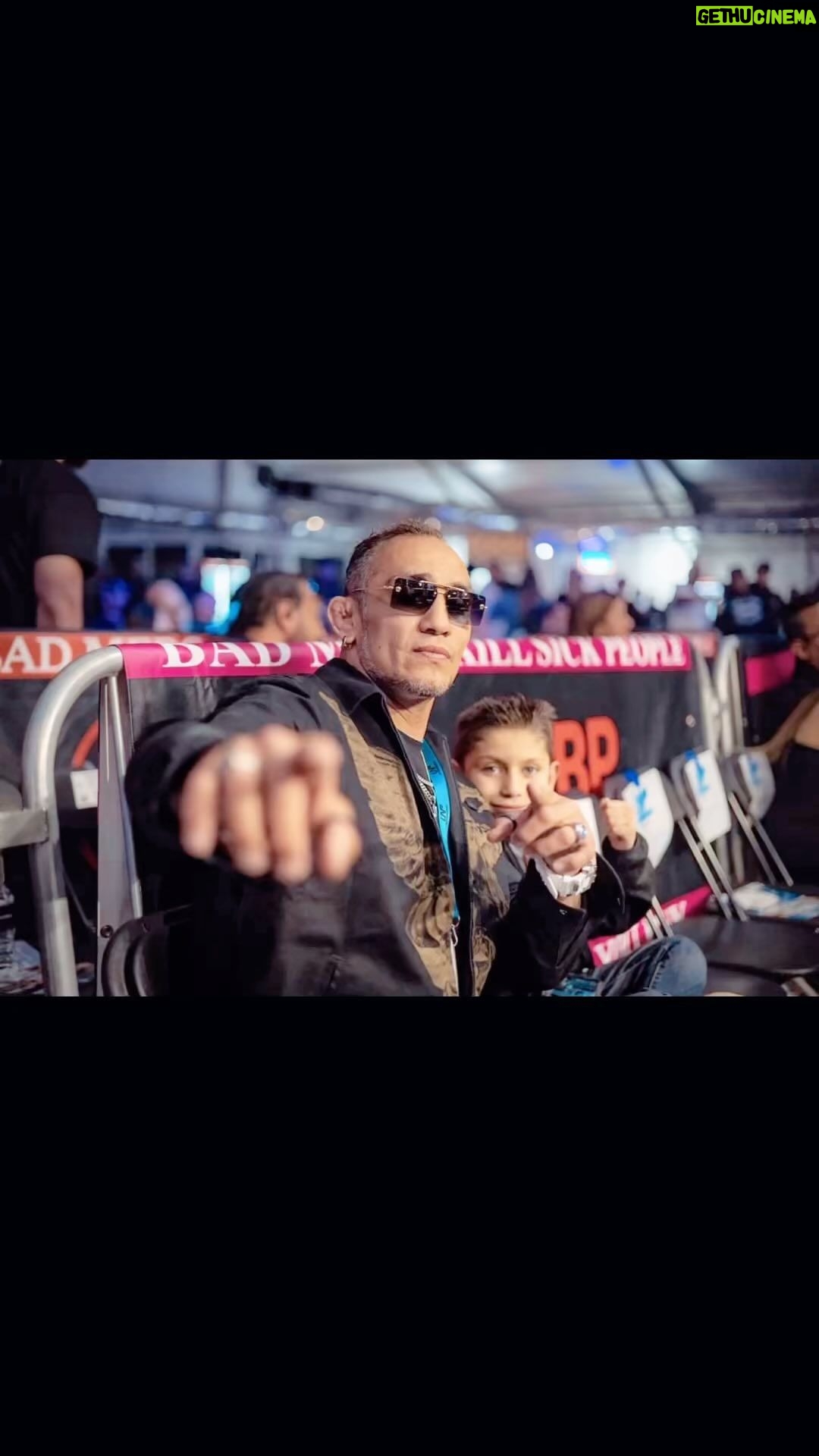 Tony Ferguson Instagram - “Guys👨👦Night Out” ⚔️🕶️ -CSO- 🇺🇸🏆🇲🇽 # TUF🤝Guys 🔥 Armand🦹♂️Anthony’s First Live Fights # Lytework 🥇