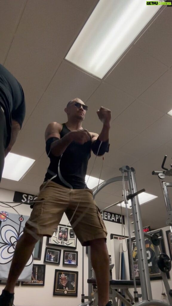 Tony Ferguson Instagram - “Getting⚡️Physical At Therapy” My Recovery Is No Joke 🤝I’m On A Fuckin’ Mission 🧑‍🚀 I Know What I Want & I’m Not Stopping Til’ I Get It 🚣‍♂️💨🍃 I Don’t Give A Fuck Who Doubts Me- Champ 🦹‍♂️🖕 -CSO- 🇺🇸🏆🇲🇽 # Charged⚡️Up # NewArm🥇NewMe Thank You & Shoutout To My Recovery Team ⚔️🕶️ # Dayzed&Infused 🔋 # FeelingRefreshed 🌱
