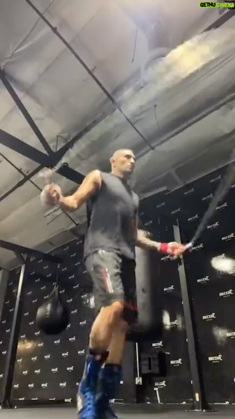 Tony Ferguson Instagram - “Skip The Lip & Get The Work Bitches” First Time Jumping Rope Since December Fight Week # PostOp 📈 Getting Back Into The Motion Of Things 🪢 Practicing Diligence & Patience W/ Balls Of Steel # Shaaaawinnnnng ⛳️🏌️‍♂️ Get Some MF’as -Champ 🦹‍♂️ -CSO- 🇺🇸🏆🇲🇽 # BuildingTolerance 🥇 # Shoutout To Rampage For Letting Me Use His Rope 🤝