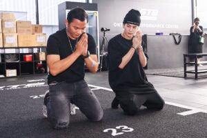 Tony Jaa Instagram - Welcome to Thailand 
Respect Wai Kru  all spiritual 🙏🏻 
ท่าปฐม เทพพนม พรหมสี่หน้า
@jacksonwang852g7 
#jacksonwang 
#waikrumuaythai 
#ไหว้ครูมวยไทย
#อัตลักษณ์ไทย
#พระเครื่องไทย