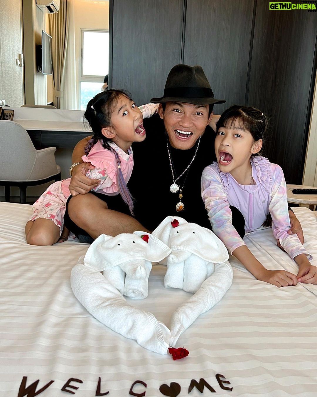 Tony Jaa - 19.3K Likes - Thank you for your take care 🙏❤️🐘🇹🇭🎉