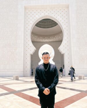 Tony Jaa Instagram - 🕌✨