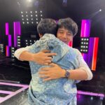 Tony Jaa Instagram - ร้องข้ามกำแพง กับ 4ยอดกุมาร @konglha_30 @singtonumchok @brajaojoke @tonyjaaofficial ไม่ได้เจอกันนานแล้ว ดีใจมากที่ได้เจอกัน @thewallsong_official #ร้องข้ามกำแพง #4ยอดกุมาร