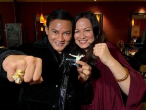 Tony Jaa Instagram - This award reminds me of my childhood when I watched action movies and saw my idols, Bruce Lee punching, kicking, and moving so professionally. He made me realize what I was born for. Thanks to Mr. Bruce Lee. Your works, your actions, your martial arts, and your voice like hee haa still echoing in my mind, it’s quite haunting sometimes. Anyway, he not only introduced Kang Fu to the world, but also inspire that boy to be this man right here. 
🏆🎉