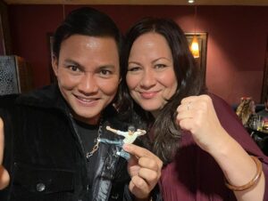 Tony Jaa Instagram - This award reminds me of my childhood when I watched action movies and saw my idols, Bruce Lee punching, kicking, and moving so professionally. He made me realize what I was born for. Thanks to Mr. Bruce Lee. Your works, your actions, your martial arts, and your voice like hee haa still echoing in my mind, it’s quite haunting sometimes. Anyway, he not only introduced Kang Fu to the world, but also inspire that boy to be this man right here. 
🏆🎉