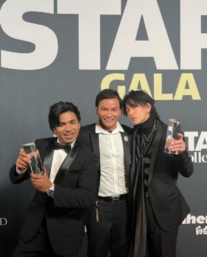 Tony Jaa Instagram - ⭐️ STAR  GALA  2023 ⭐️ 
In Los Angeles, USA 🇺🇸 
Breakout Star of The Year  _  TONY JAA 🎉🎉🎉