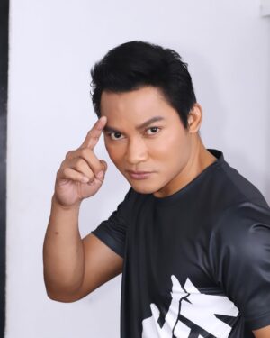 Tony Jaa Instagram - เขียนคำบรรยาย... 2. The best preparation for tomorrow is doing your best today.
