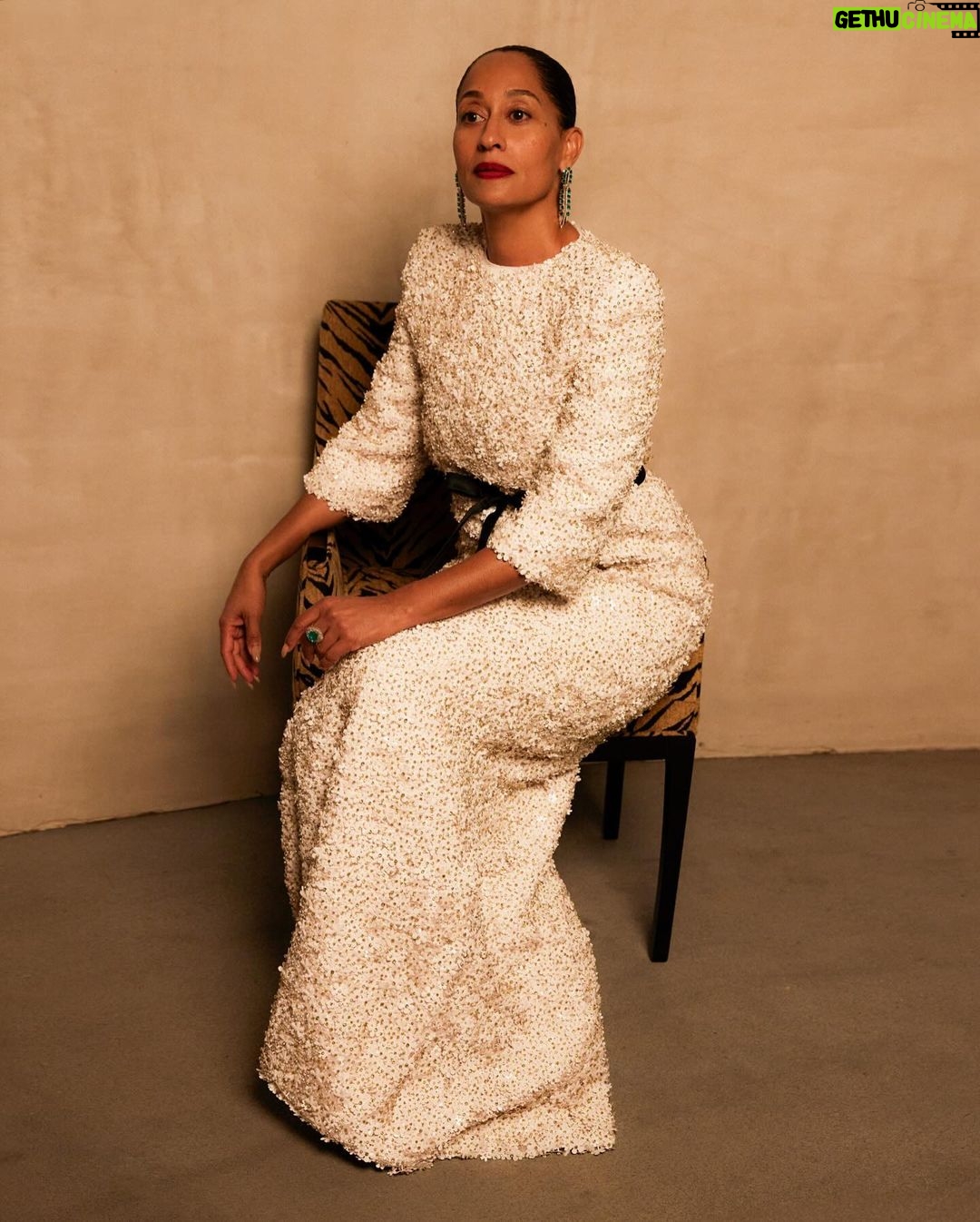 Tracee Ellis Ross Instagram - When I was a kid this is how I dreamt of dressing as a grown up. Thank you to @theacademy Gala for such an elegant evening.