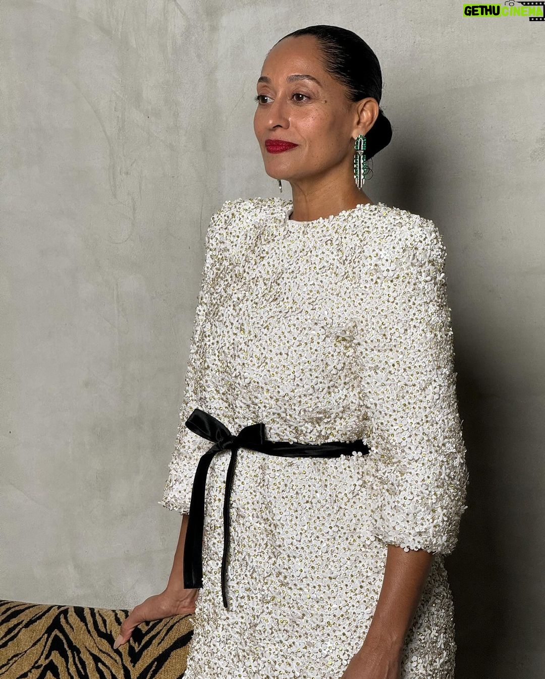 Tracee Ellis Ross Instagram - When I was a kid this is how I dreamt of dressing as a grown up. Thank you to @theacademy Gala for such an elegant evening.