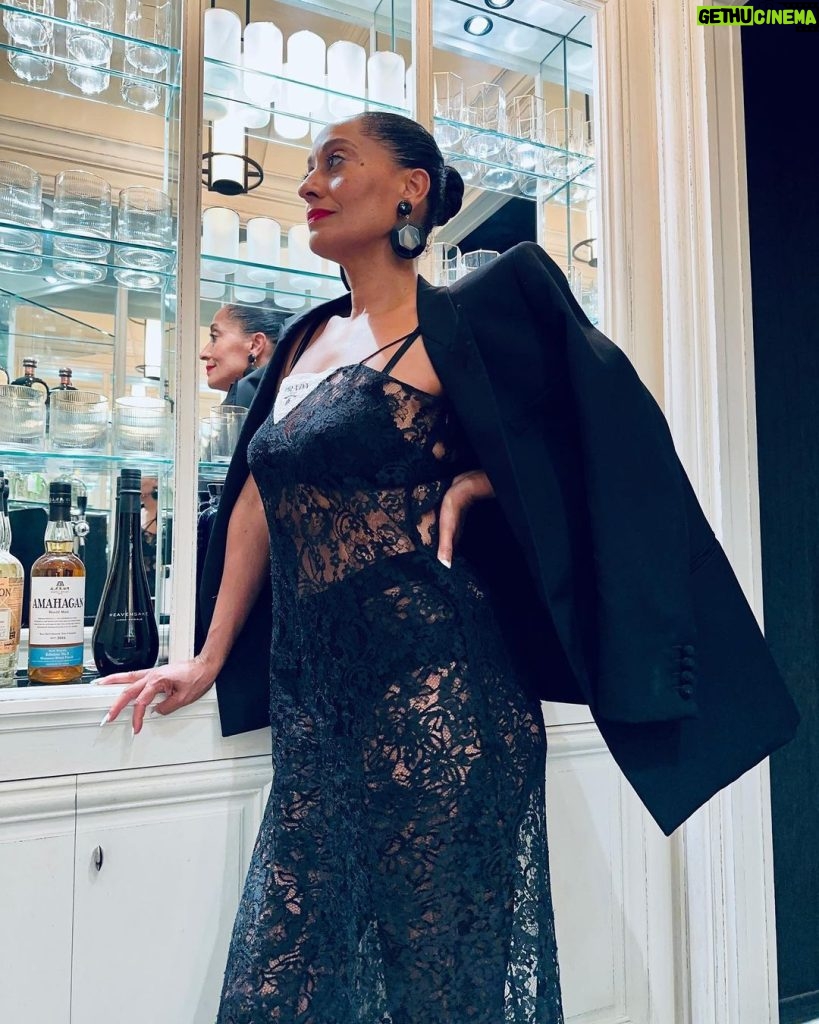 Tracee Ellis Ross Instagram - The PURE JOY I get from playing in my closet and putting together a look! I bought these @ysl lace pants a while ago. Never wore em. Couldn’t figure em out. Then I bought this @prada lace dress and the stars aligned. Paired with my #bottega pumps, @araksofficial bra & panty, old Prada earrings and old SL tux jacket and my gawd …I felt like a dream. Thank you Paris for giving this look a chic back drop. It’s so good y’all might see this one again. Paris,France