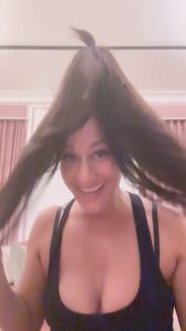 Tracee Ellis Ross Instagram - I hate this part. i’m swole with anger. thank you @rachelkarten for coming to my room in your pj’s to help release me 🤣🤣