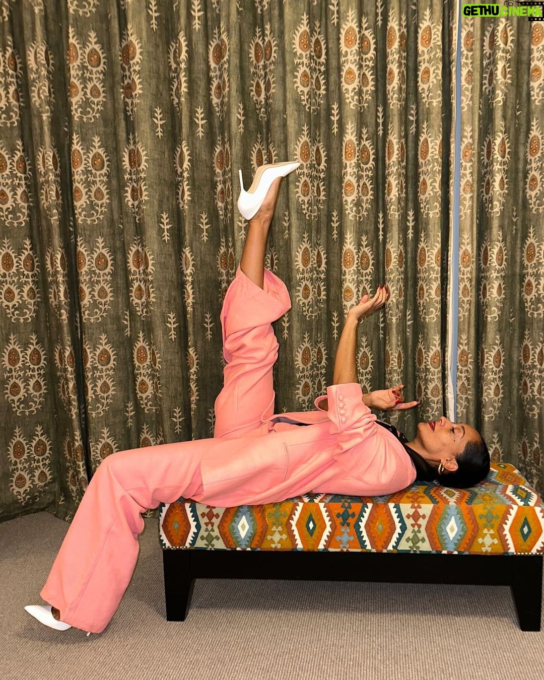 Tracee Ellis Ross Instagram - …and now I’m in New York 🫠