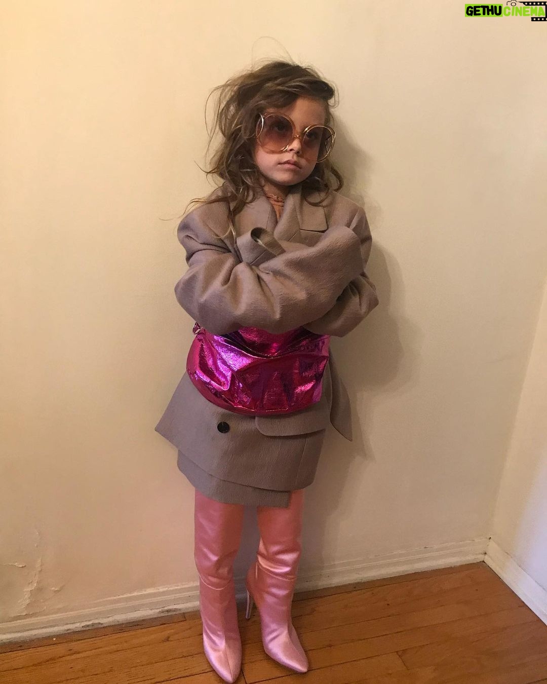 Tracee Ellis Ross Instagram - In honor of Callaway’s 11th birthday I share with you some gems from our styling sessions from this year and 2017. I give her access to my closet and she chooses and styles her looks. I love you my sweet niece.