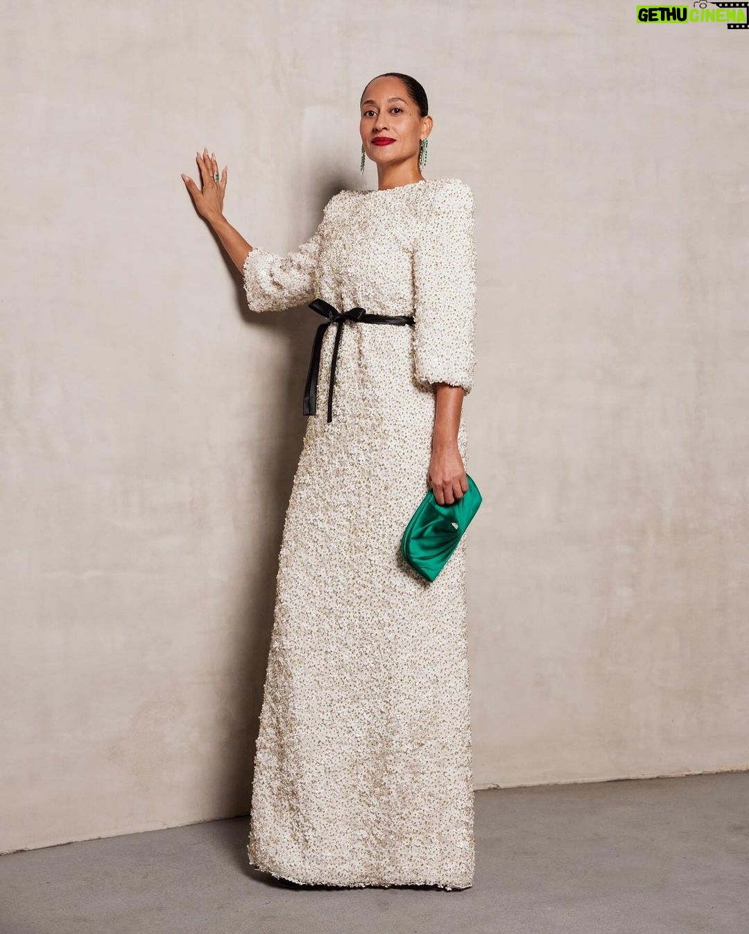 Tracee Ellis Ross Instagram - When I was a kid this is how I dreamt of dressing as a grown up. Thank you to @theacademy Gala for such an elegant evening.