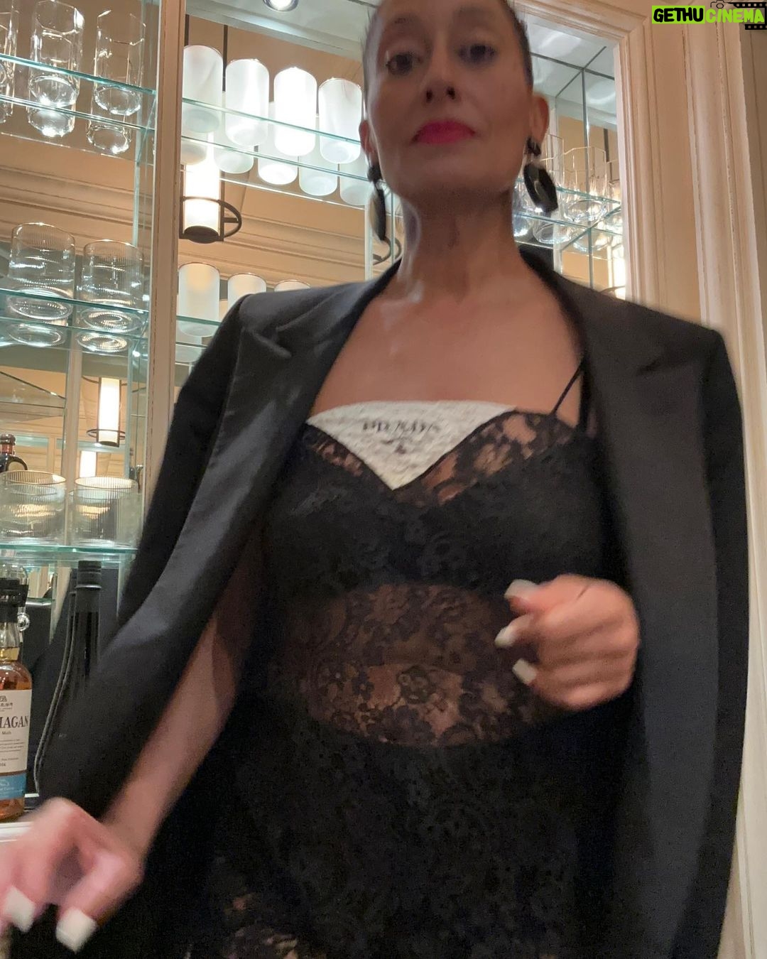 Tracee Ellis Ross Instagram - The PURE JOY I get from playing in my closet and putting together a look! I bought these @ysl lace pants a while ago. Never wore em. Couldn’t figure em out. Then I bought this @prada lace dress and the stars aligned. Paired with my #bottega pumps, @araksofficial bra & panty, old Prada earrings and old SL tux jacket and my gawd …I felt like a dream. Thank you Paris for giving this look a chic back drop. It’s so good y’all might see this one again. Paris,France