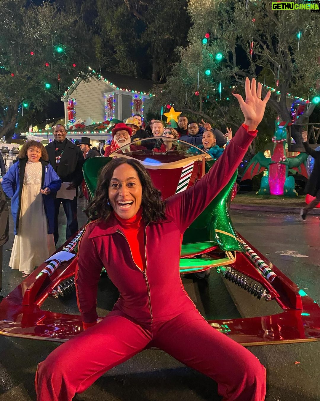 Tracee Ellis Ross Instagram - BTS from Candy Cane Lane, the #1 movie on @primevideo! 1. A very happy Carol Carver on Black Santa’s sleigh 2. Big Tracee, tiny set 3. Becoming Carol Carver with Maisha 4. Funny Black people 5. The big-headed Carvers (I do not know why we started taking pictures like this but my phone is FULL of them) 6. I was told our lunch break was from 230-3 and I got inspired 🤣 7. My under layers for night shooting 8. Wig off-makeup removal-end of day dancing. Who doesn’t love this song?! 9. Me and director man 10. Carol was DONE done #candycanelanemovie