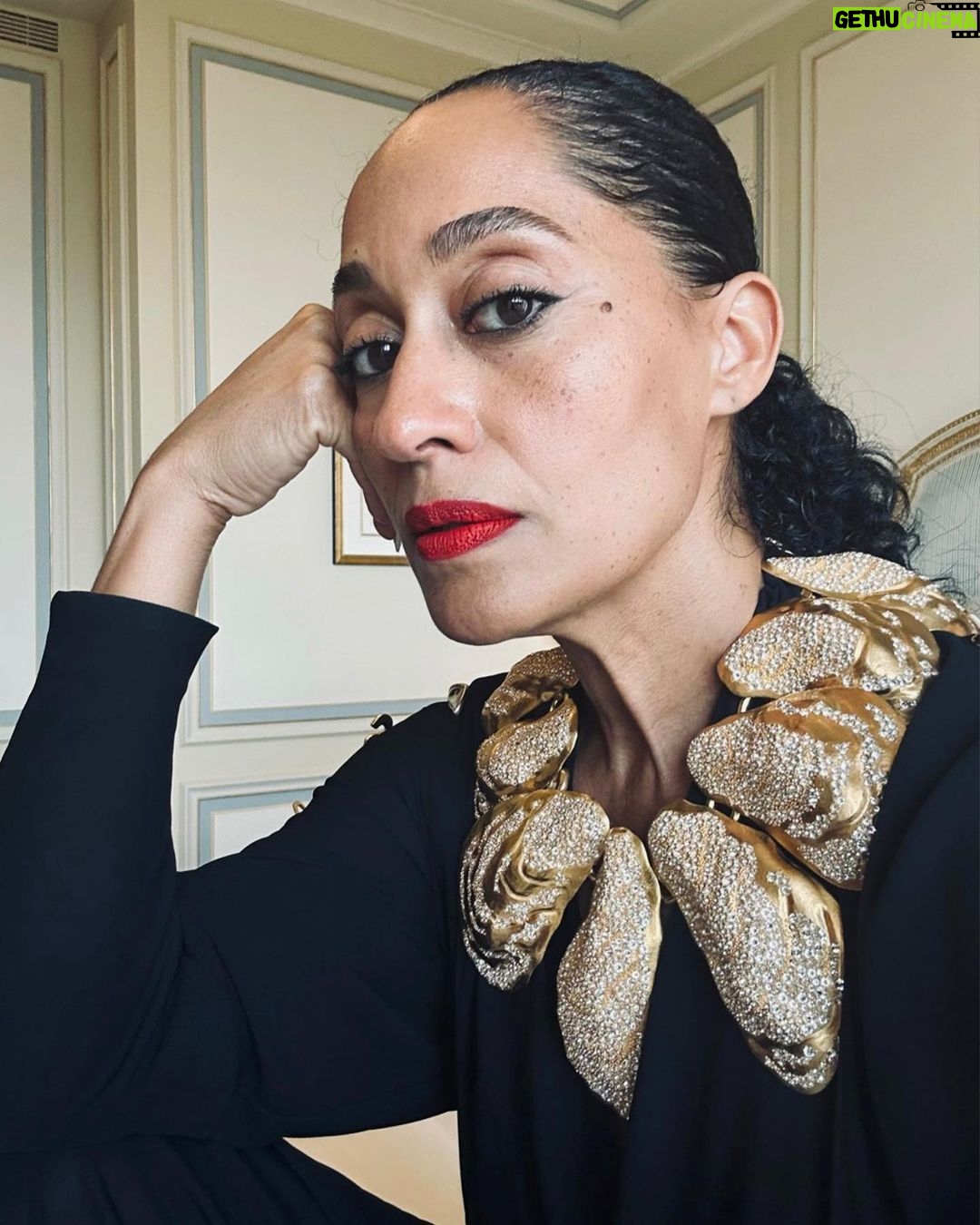 Tracee Ellis Ross - 491.8K Likes - NIGHT & DAY @schiaparelli