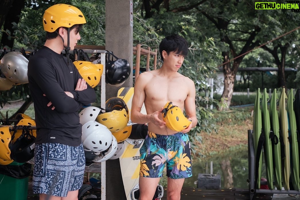 Trai Nimtawat Instagram - ไอ้เราก็ชอบถอดเสื้อซะด้วยสิ ทีนี้แฟนๆก็ว้าวุ่นเลยทีนี้