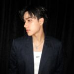 Trai Nimtawat Instagram - ก็คิดอยู่ว่าเมื่อวานใส่สูทอะไร อ๋อ สูทหล่ออ @off____white