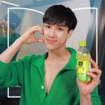 Trai Nimtawat Instagram - ฝนตกแบบนี้อย่าลืมดูแลสุขภาพนะครับ ไม่ได้เป็นหมอ แต่เป็นห่วง :) แล้วก็อย่าลืมดื่ม “Minute Maid” Pulpy C-Boost รสเลมอน รสใหม่! มีวิตามินซี 200% แน่นๆ แล้วยังผสมเนื้อผลไม้แท้ด้วย อร่อย สดชื่น แถมมีประโยชน์ รับจบในขวดเดียวจริงๆอ่ะ อย่าลืมไปลองกันนะครับบ 🍋 💚 #มินิทเมดพัลพิวิตซี200 #มินิทเมดพัลพิซีบูสต์ #เติมชีวิตให้มีชีวา #ThanksMinuteMaid