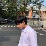 Trai Nimtawat Instagram - ความรักในวัยเรียนก็เหมือนจุดเทียนกลางสายฝน โอ้ะแต่เราเรียนจบแล้วนี่หน่า