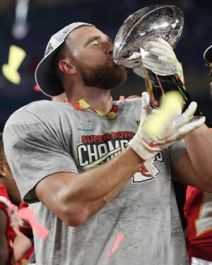 Travis Kelce Instagram - The evolution of Travis Kelce 🔥

📷: AP