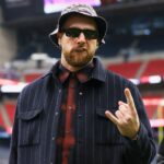 Travis Kelce Instagram – 🤘🏻