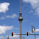 Trevor Noah Instagram - Berlin. Vielen Dank, dass ihr zu meinen Auftritten gekommen seid und mich dazu inspiriert habt, auf neue und wundervolle Weisen zu kreieren. Ich habe so viel von dieser erstaunlichen Stadt gelernt, die voller Kunst und Kultur und ohne Urteile ist. Ich hoffe, euch bald wieder zu sehen, wenn ich ein neues Outfit für das Berghain habe. 😄 Berlin. Thank you so much for joining me at my shows and inspiring me to create in new and wonderful ways. I learned so much from this amazing city that’s full of art and culture and no judgment. I hope to see you again soon when I get a new outfit for Berghain. 😄 Berlin, Germany
