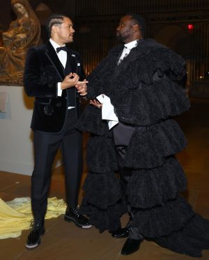 Trevor Noah Instagram - An absolutely, incredible night. 🔥 #MetGala #ALineOfBeauty In @ThomBrowne Styled by @jasonbolden 📷 @gettyentertainment