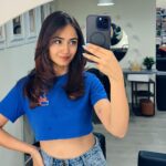 Tridha Choudhury Instagram - Do you believe in the Power of Love??? 💙 Love makes the world a better place doesn’t it ? #therapywithtridha #love #lovequotes #loveyourselfmore #loveistheanswer #newhairday #butterflyhaircut