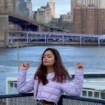 Tridha Choudhury Instagram – Throwback to 2021 🇺🇸

Do you believe in miracles ??? Dumbo, Brooklyn, NYC