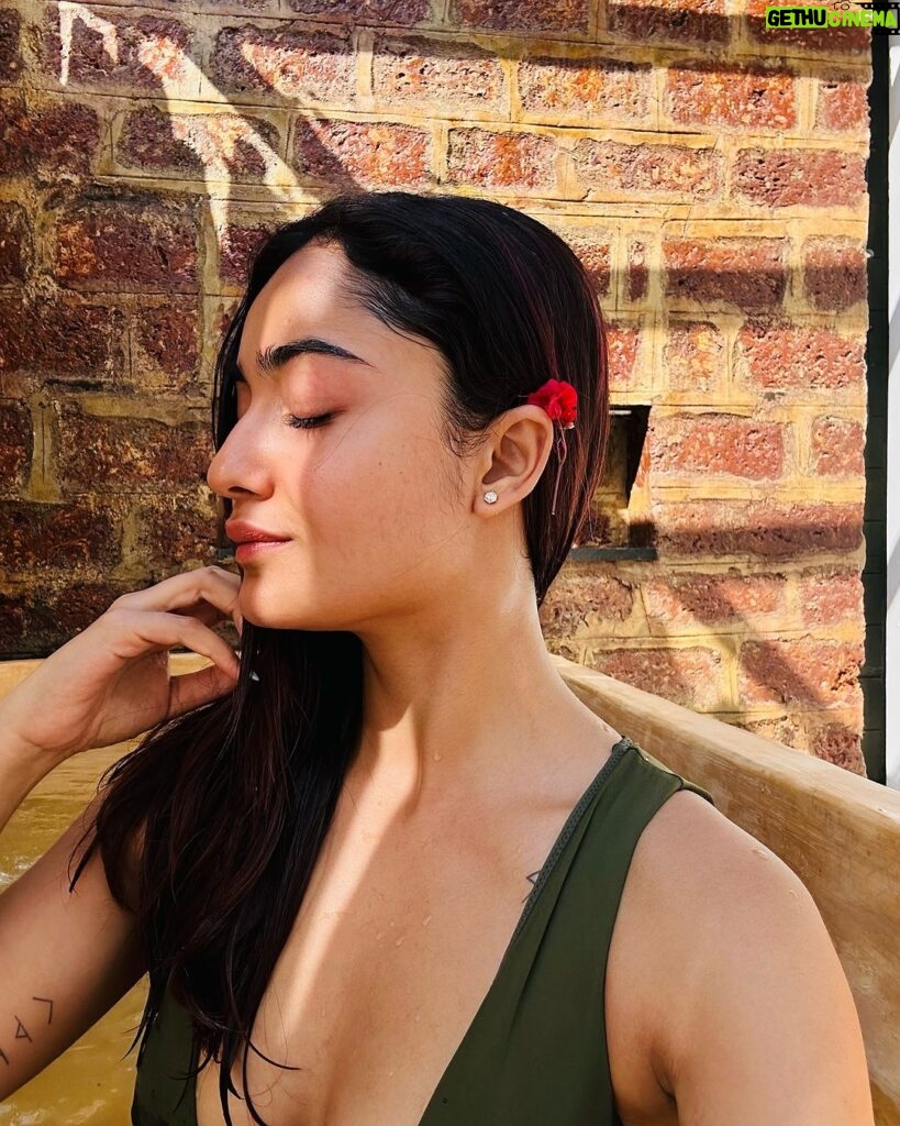 Tridha Choudhury Instagram - Unperturbed & unfiltered 🪷 #therapywithtridha #unfilteredbeauty #skincarecommunity #skincaredaily #skinglow #liveunfiltered