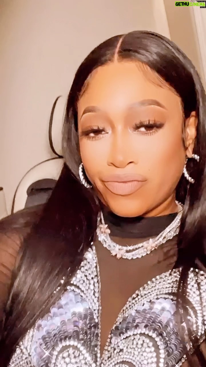 Trina Instagram - You won’t break my soul 🥹✨💫🖤 #renaissanceworldtour 🐝