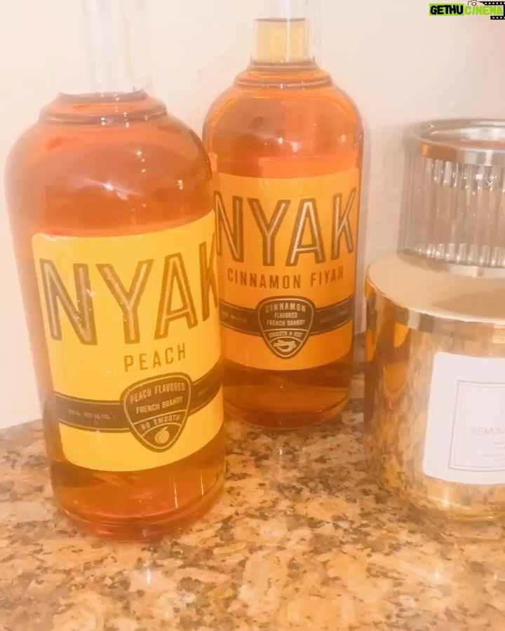 Trina Instagram - Weekend Vibezzz @nyakcognac β¦ drink responsibly π₯πΎπ₯πΉ (which is your favorite) π