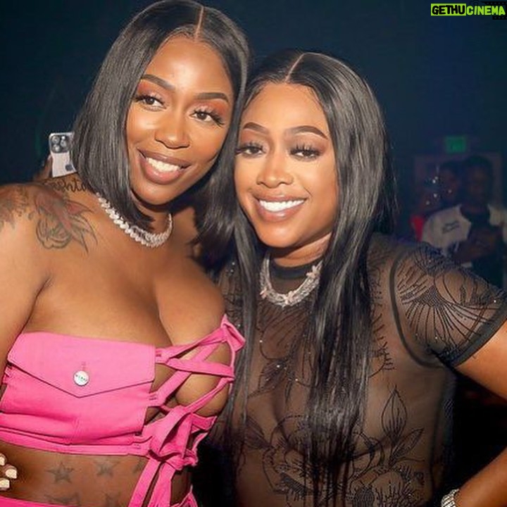 Trina Instagram - Outside with this beauty @kashdoll 🩷🥰🔥
