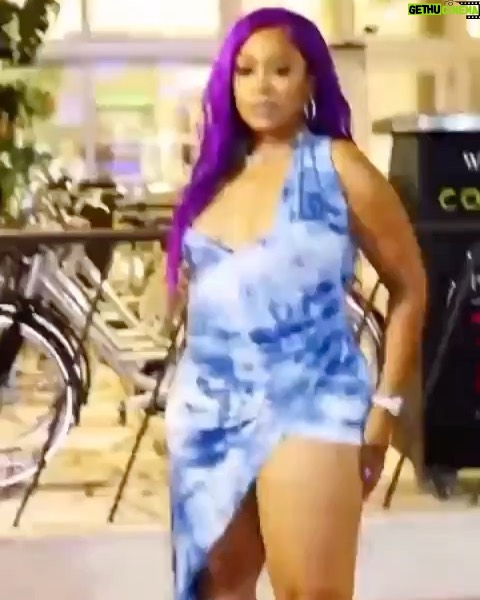 Trina Instagram - Miami nights 💜💫 #ReashaRoulette