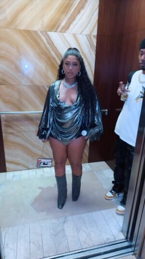 Trina Instagram - Having no access to me ever again is my lick back. 🩶