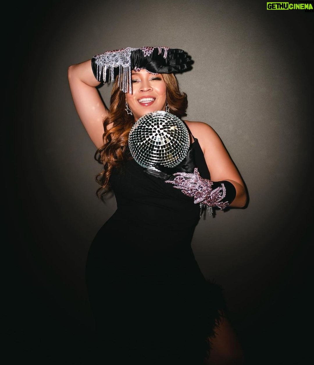 Trina Instagram - Happy birthday bro πππππ πΎππ₯³ @midoristarmediagroup 20 plus years of LAUGHS πππ§‘π« LOVE π₯³ Bless Up