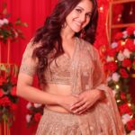 Trina Saha Instagram – Golden dreams…and Fancy things ✨

Don’t miss Star Jalsha Parivar Awards tmrw at 6pm sharp♥️ @starjalsha 

Wearing @kalighataindia ♥️
Styling @neelsaha_styled_by_blue ✨
MUA @makeupartist_subhasis ♥️
Hair @sarmistha1992 ✨

#trinsi #starjalshaparivaraward2024