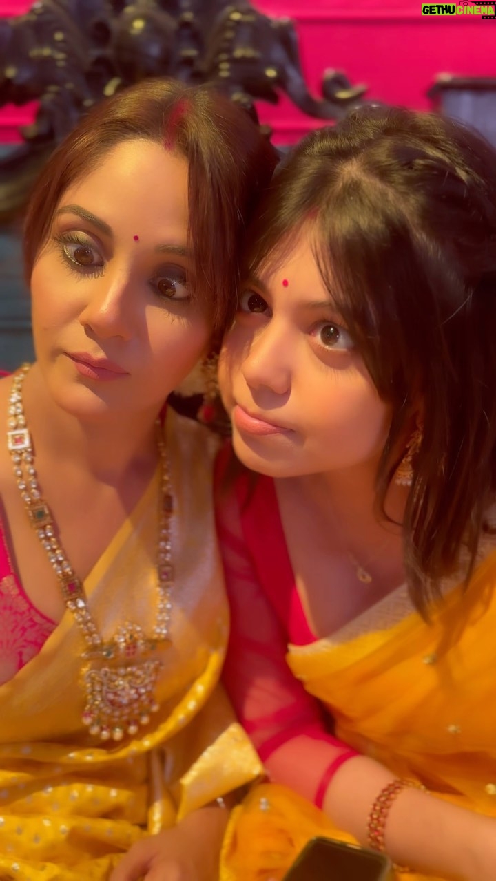 Trina Saha Instagram - Kaha hain Woh?? @trinasaha21 😉 Thanks @arunavadeyofficial for the special appearance