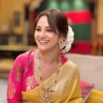Trina Saha Instagram - Caught Candid…..Truly 😍 @dipankar_babai captured 🎥 #lba #trinsi